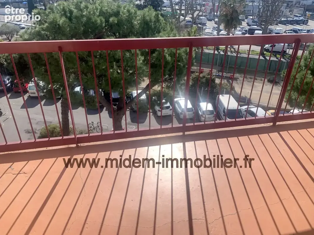 Nice Ouest Grand Arénas 3 pièces de 66 m2 + terrasse 9 m2 Sud-Est vue dégagée à 154000 euros - photo 8