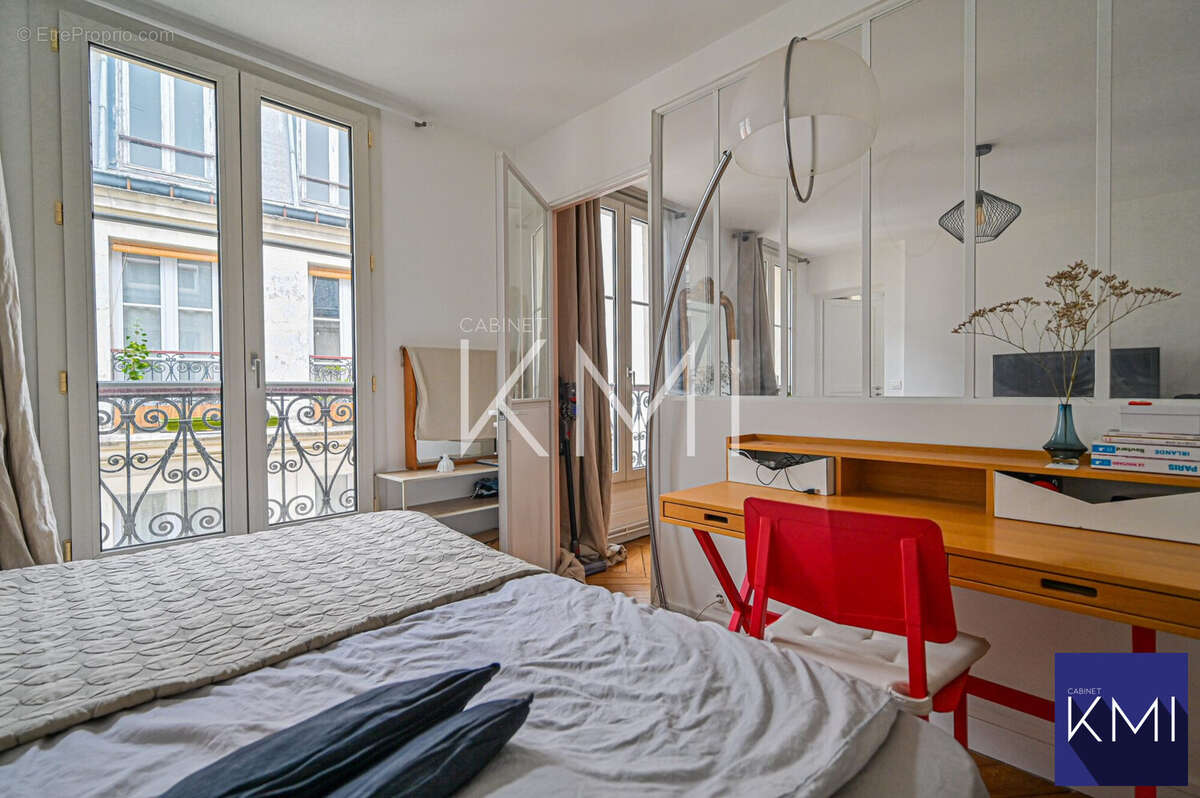 Appartement à PARIS-11E