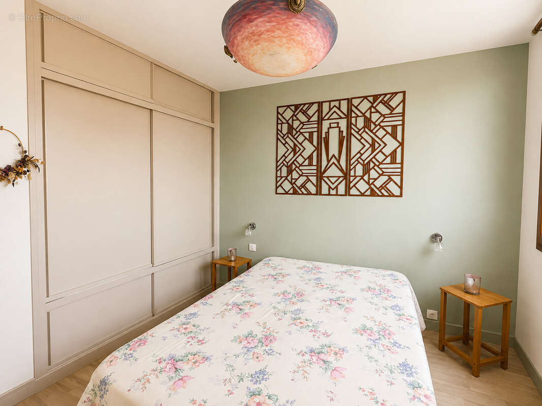 Bel appartement rénové avec vue, résidence sécurisée - photo 10