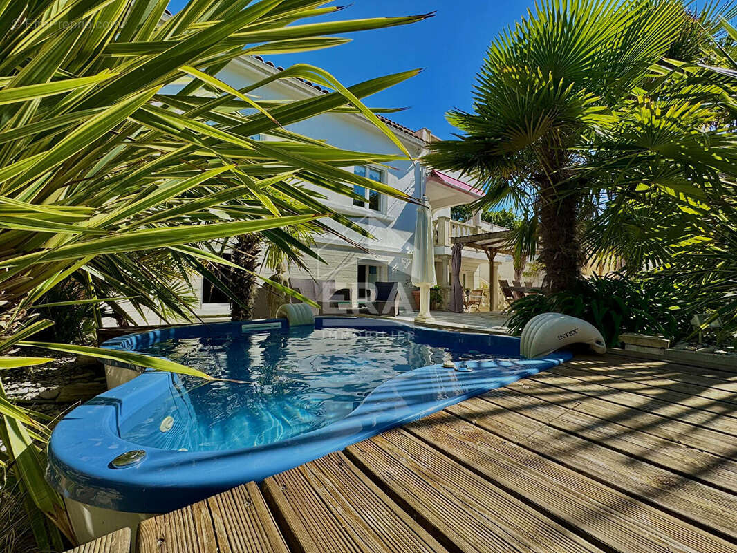 Maison à SAINT-GEORGES-DE-DIDONNE