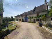 Maison à MONTAGNIEU