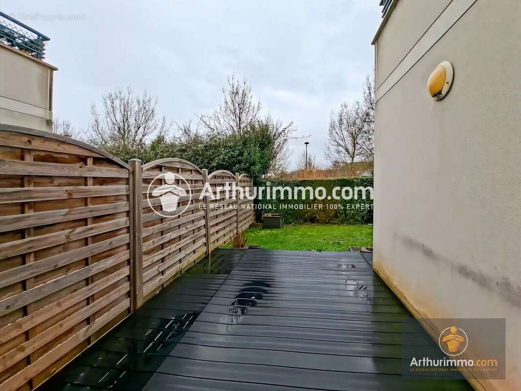 Appartement à SAINT-PIERRE-DU-PERRAY