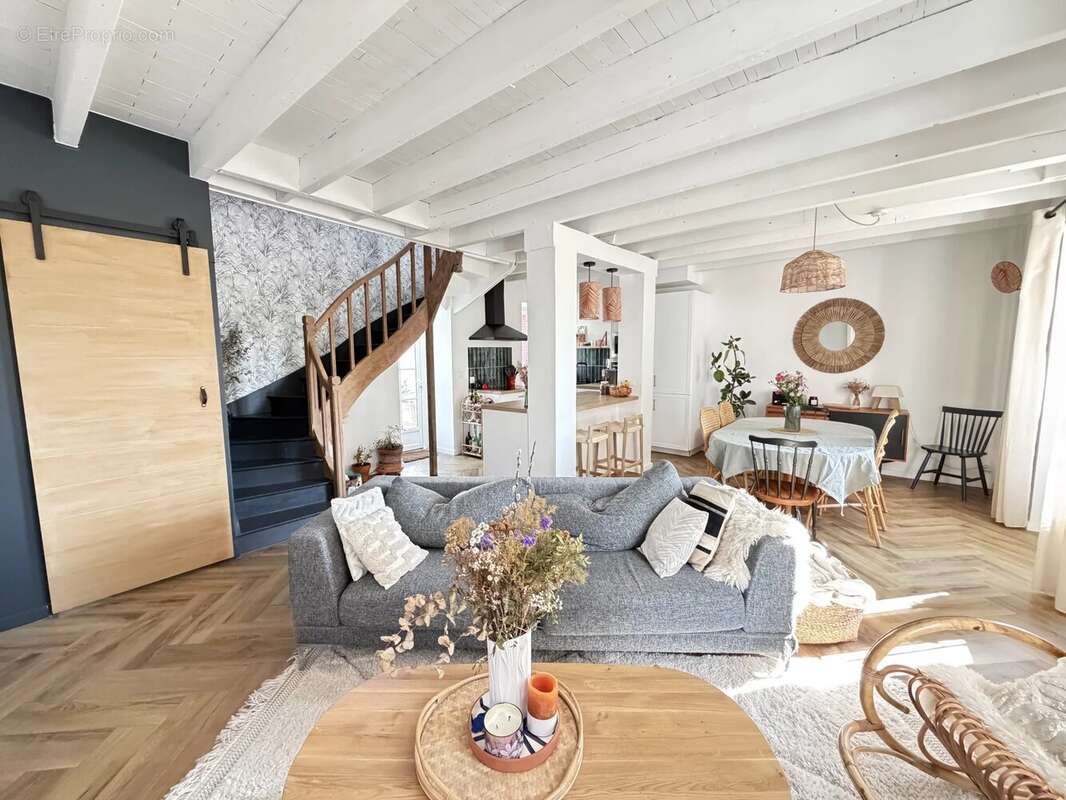 Maison à MONTBERT