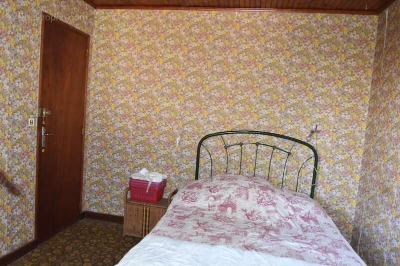 Maison à LA BREE-LES-BAINS