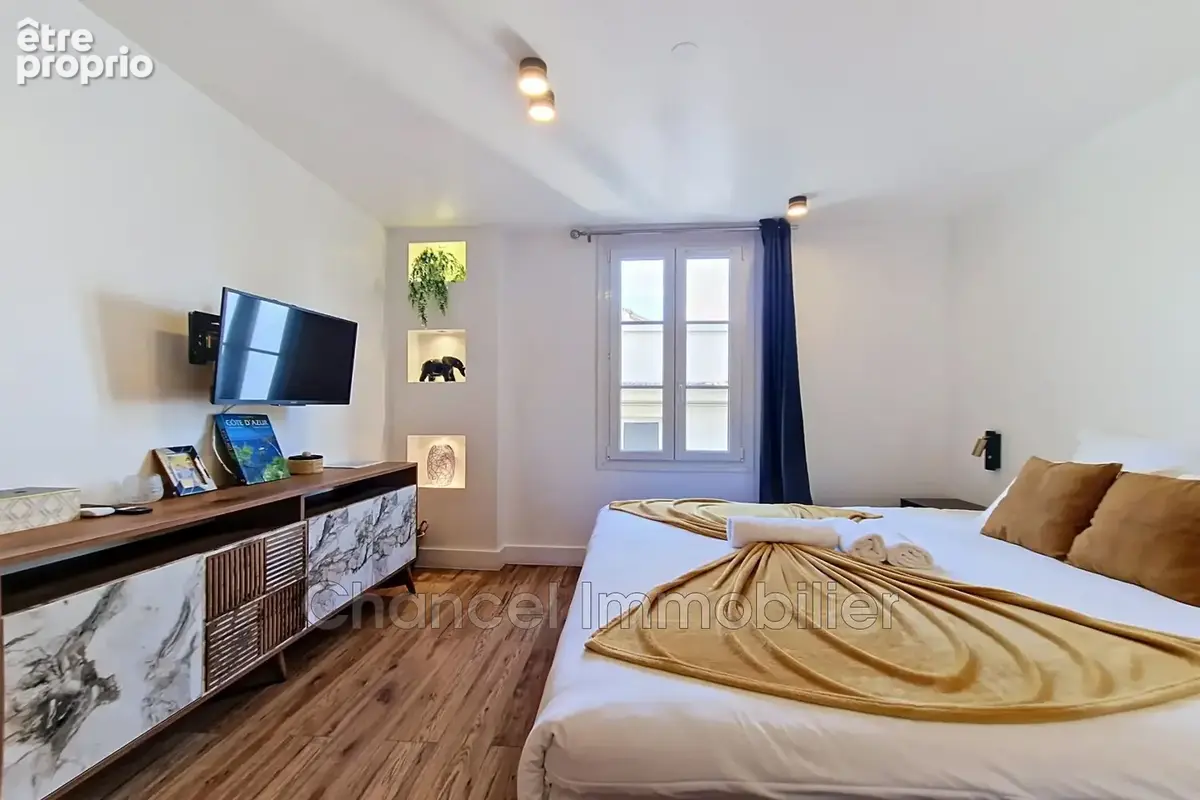 Appartement 2 pièces 42 m² à vendre à Cannes (06400) - photo 2