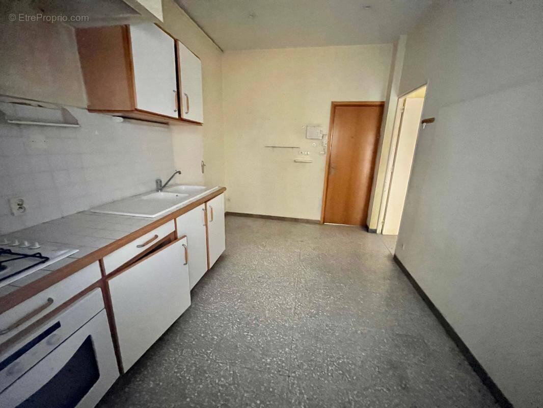 Appartement à MEZE