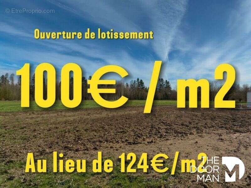 Terrain à COURVAUDON