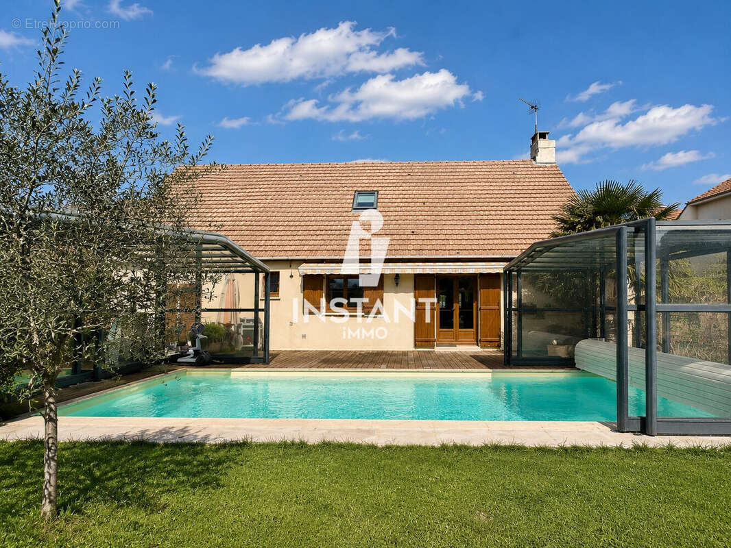 Maison à GRANDPUITS-BAILLY-CARROIS
