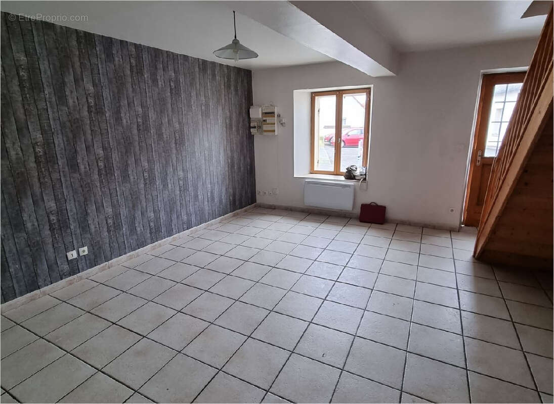 Appartement à ATHIES-SOUS-LAON