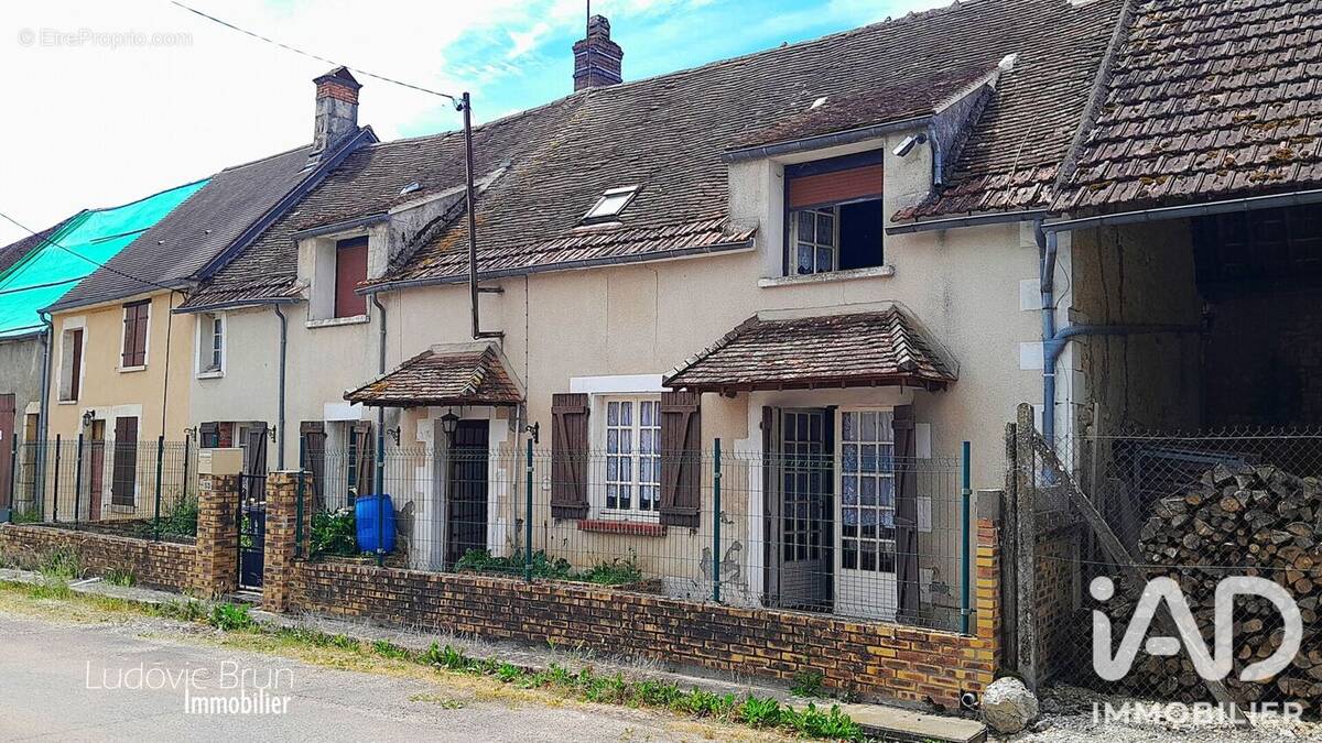 Photo 1 - Maison à ETAIS-LA-SAUVIN
