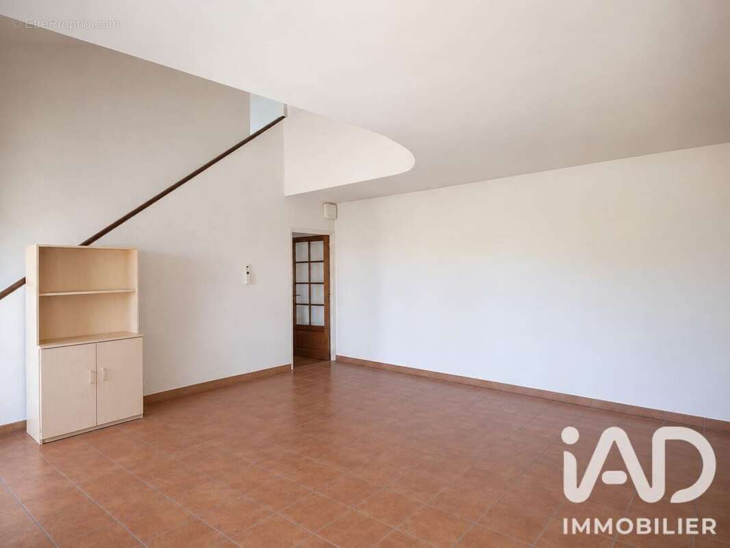 Maison 151 m² à Villeneuve-Les-Avignon  - photo 9