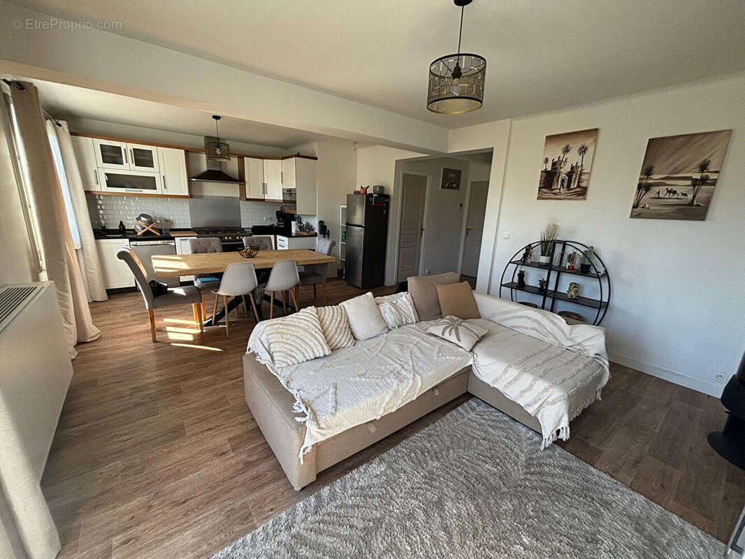 Maison à HARDRICOURT