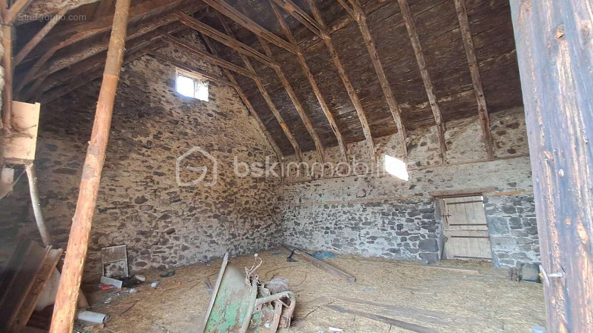 Maison à NEUSSARGUES-MOISSAC