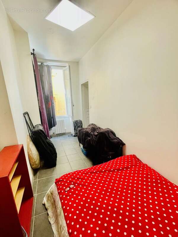 Appartement à MARSEILLE-2E