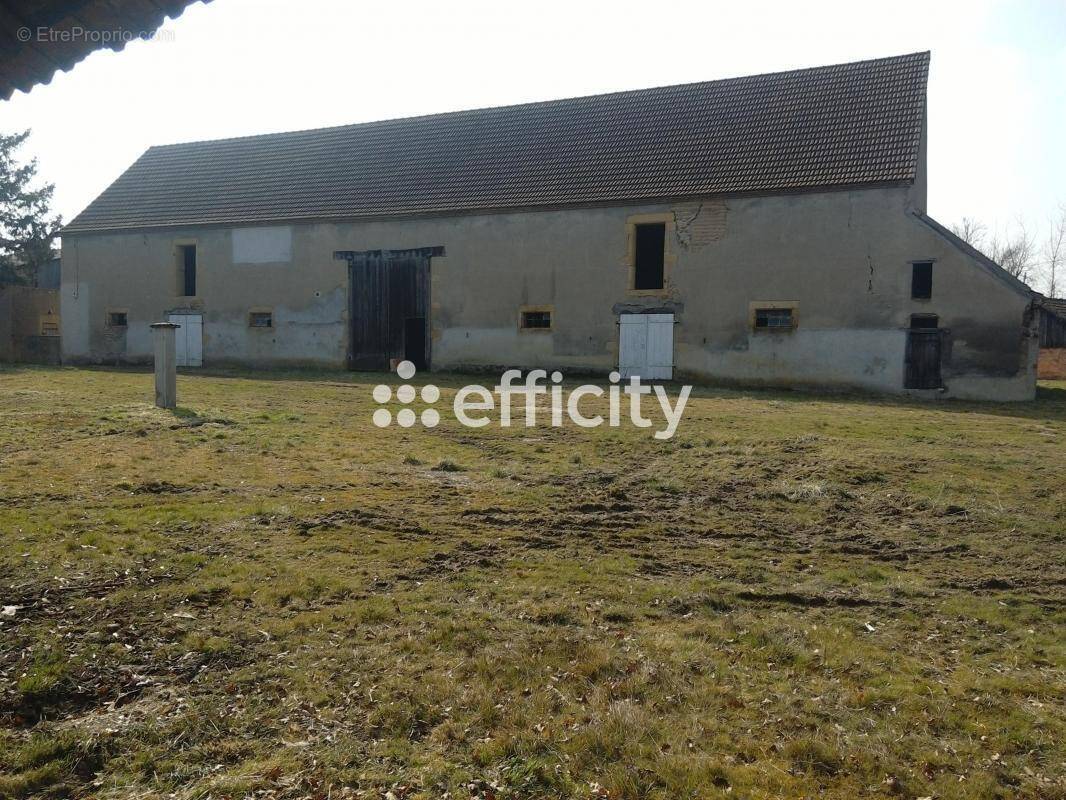 Maison à PIERREFITTE-SUR-LOIRE