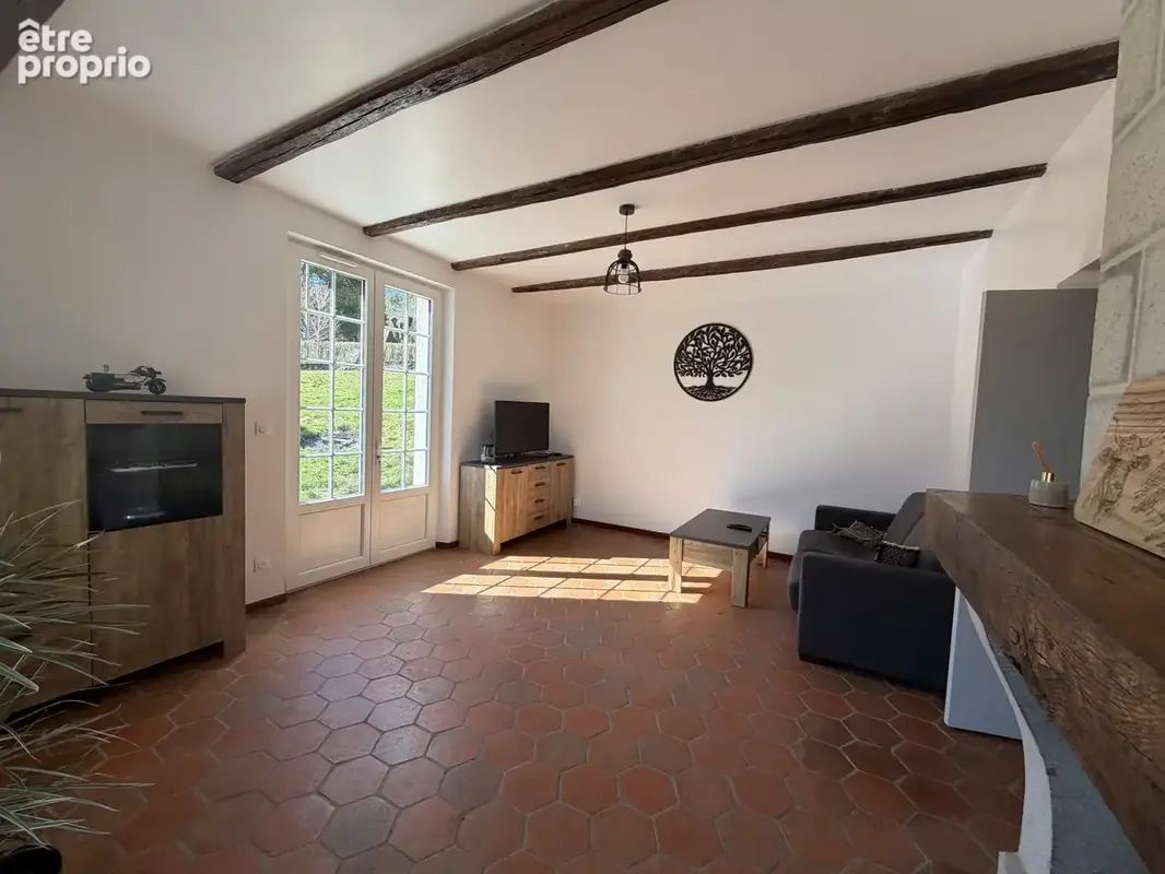 Condat Jolie Maison 116 m2 sur 2142m2 de terrain avec terrasse et garage - photo 7