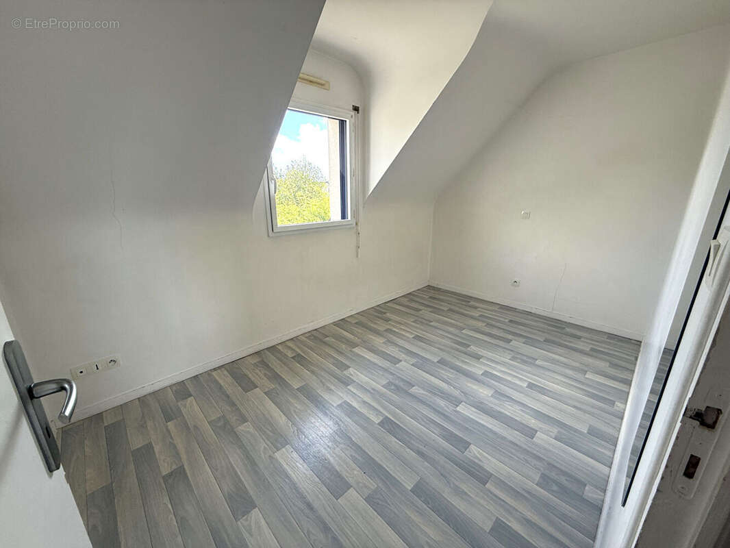 Maison à PLOUGOUMELEN