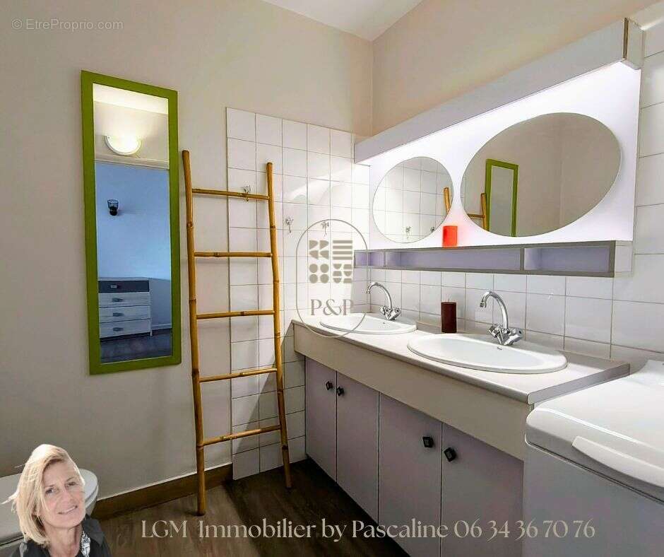 Appartement à MAUGUIO