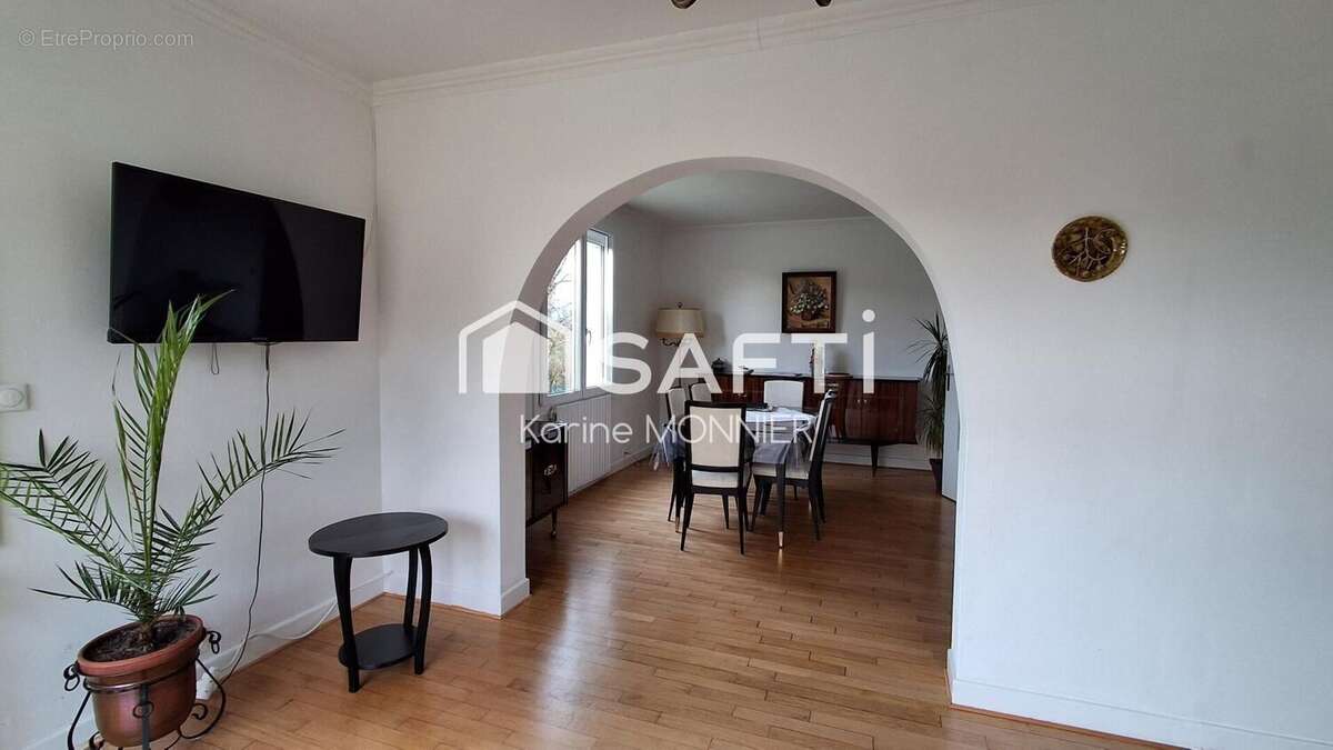 Photo 2 - Maison à CHAMPAGNOLE