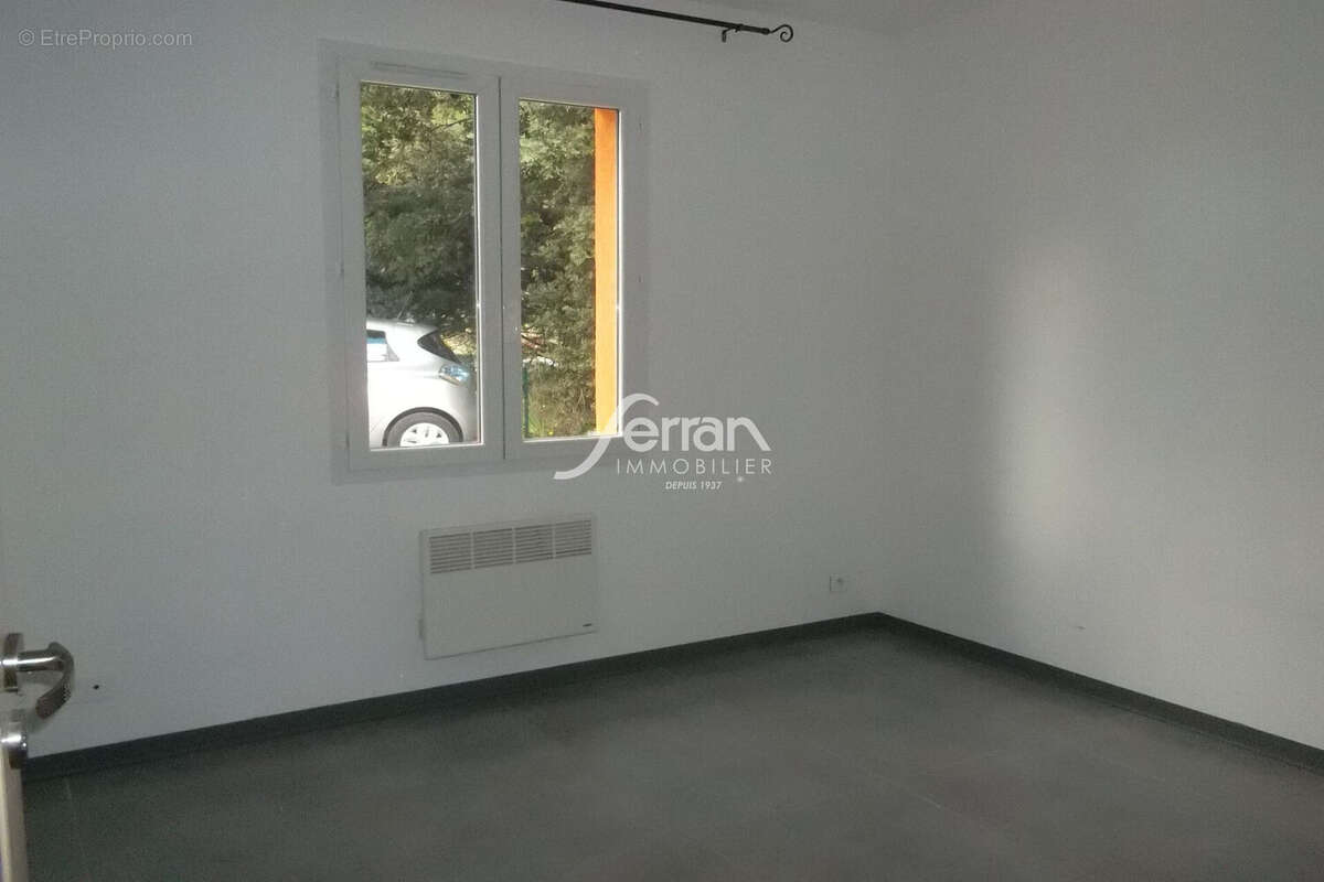 Maison à VILLECROZE