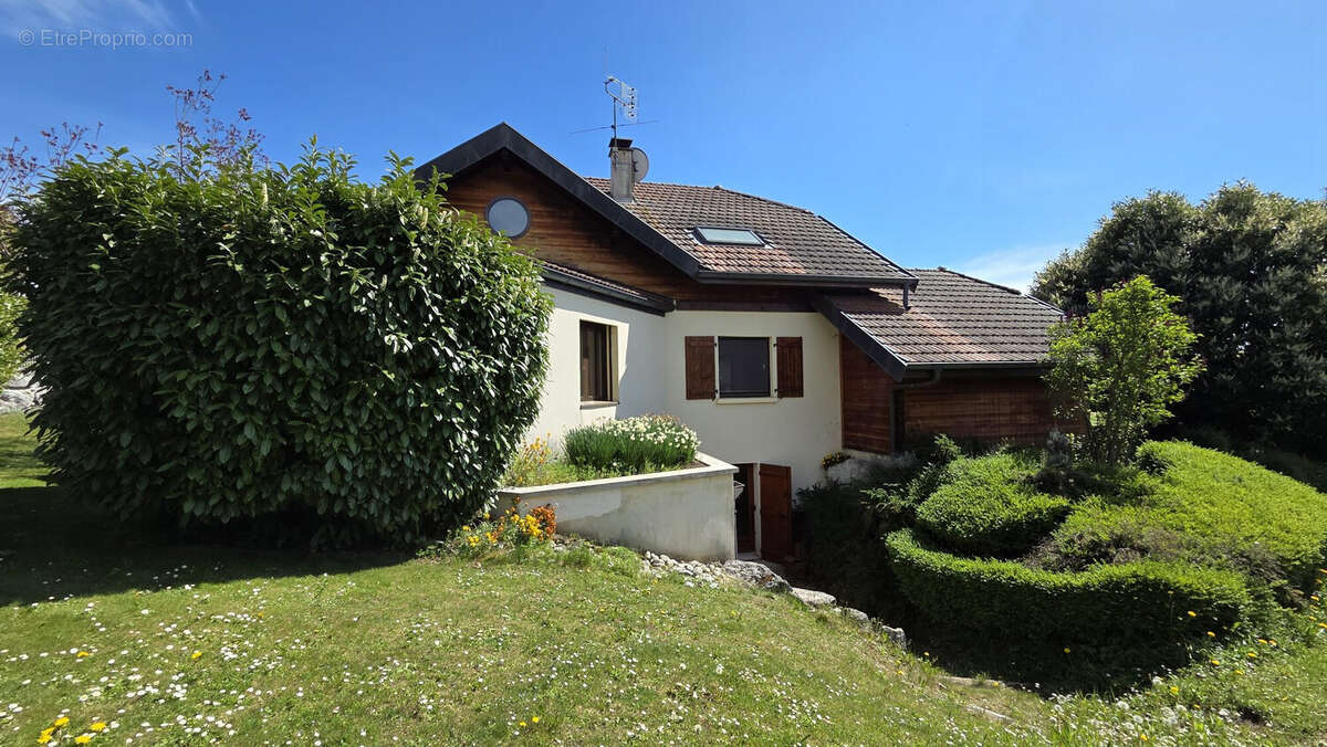 Maison à BALLAISON