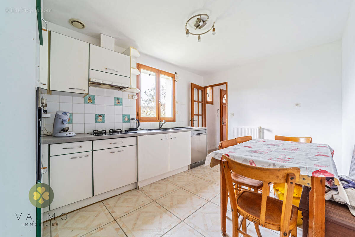 Maison à TACOIGNIERES