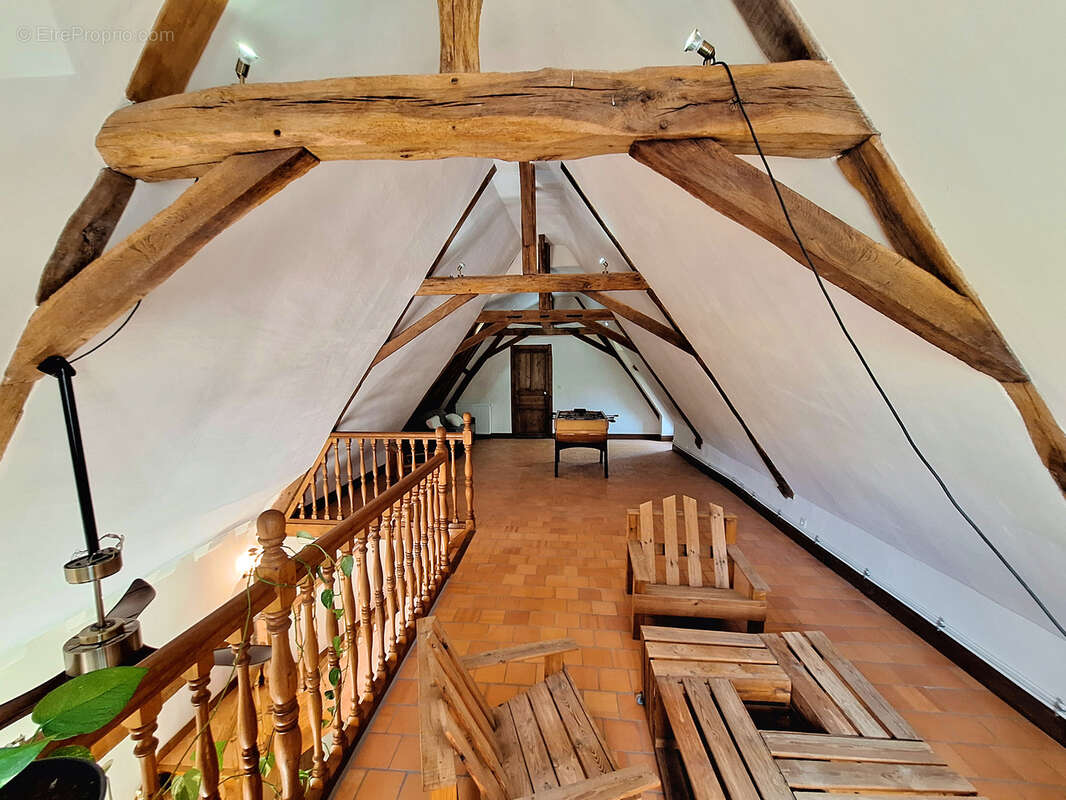 Longère de caractère avec 5 chambres - photo 17