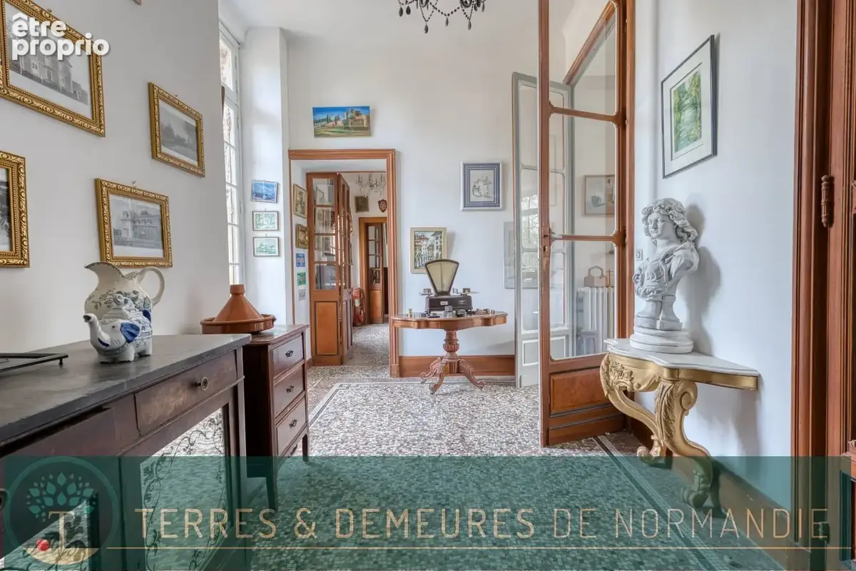 Domaine historique en normandie  château xviie & dépendances  4,5 hectares - photo 8