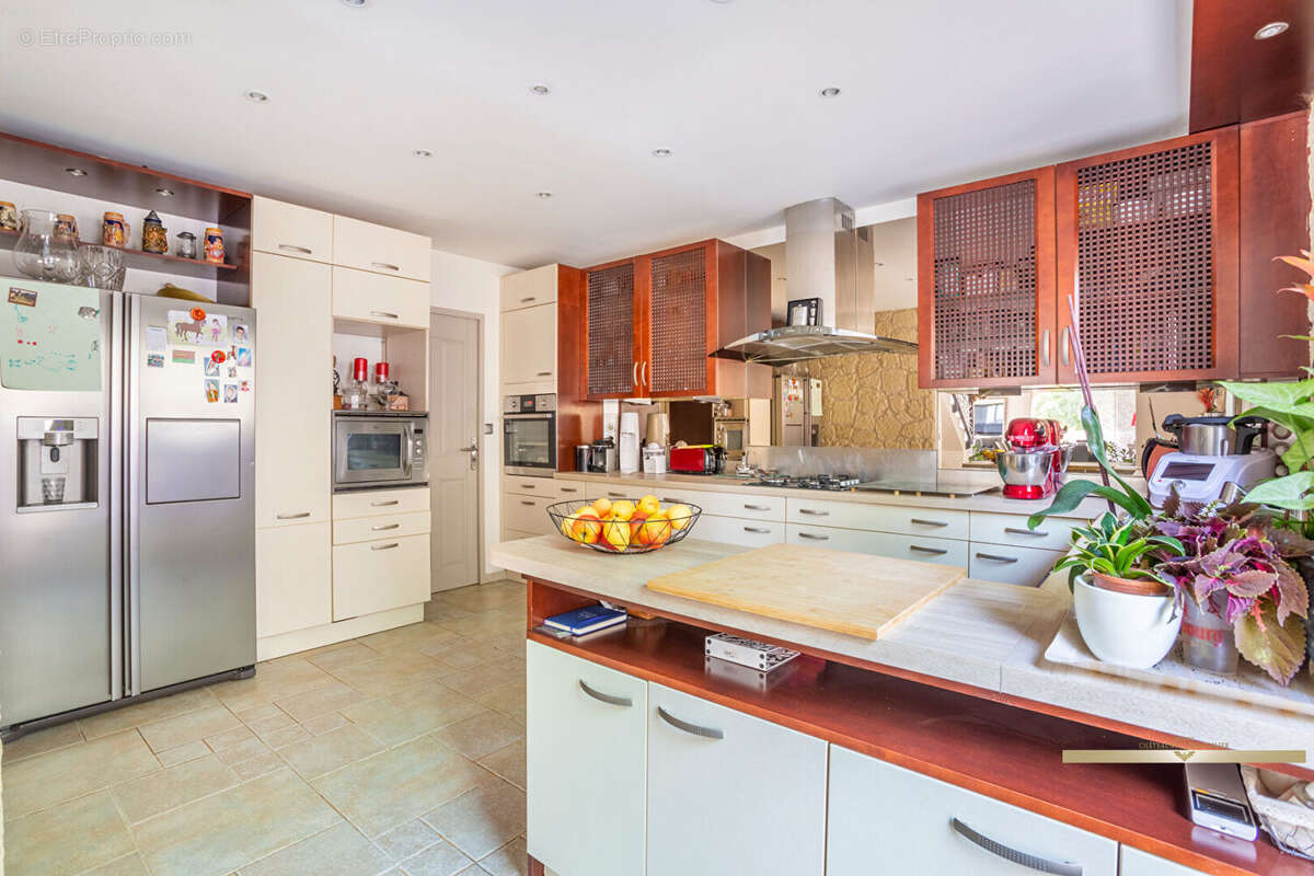 Maison à ENSUES-LA-REDONNE