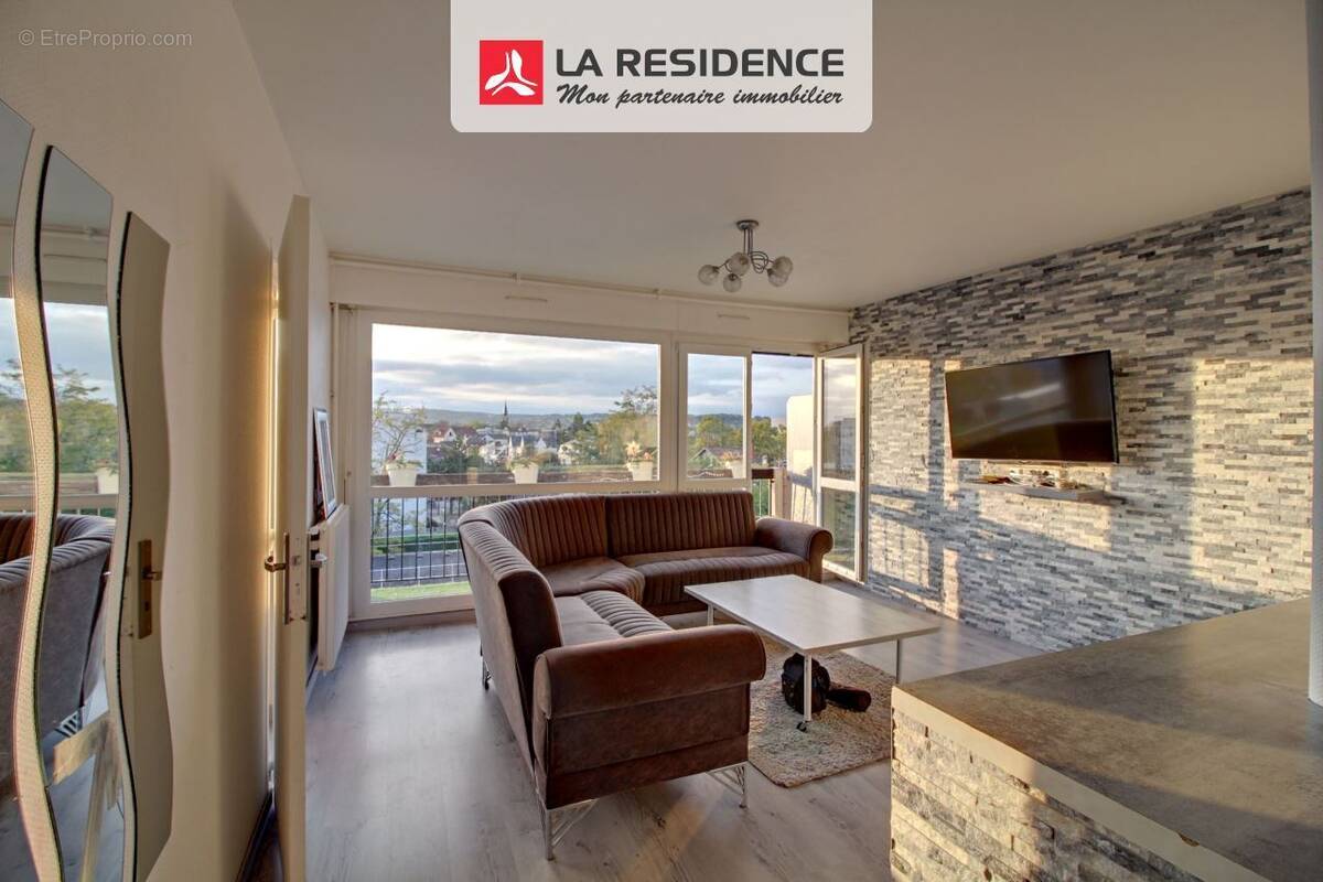 Appartement à LES MUREAUX