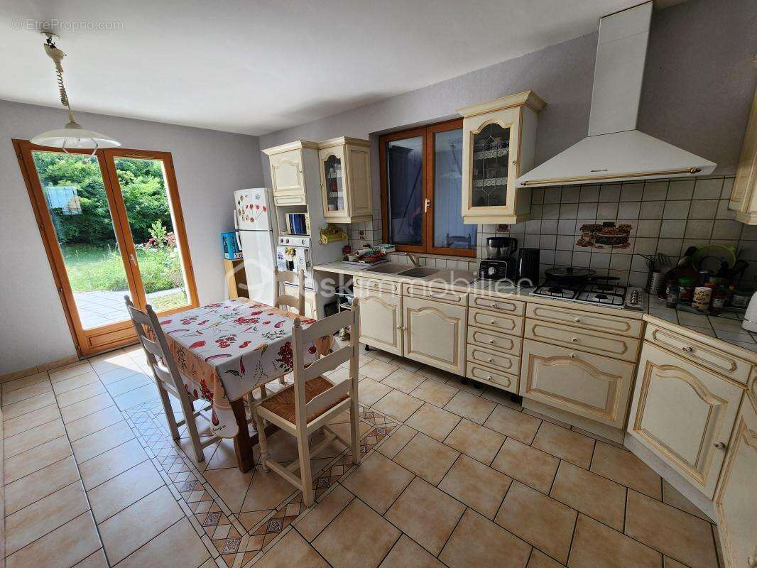 Belle maison familiale avec appartement indépendant et piscine, à 10 min au nord de Sens - photo 5