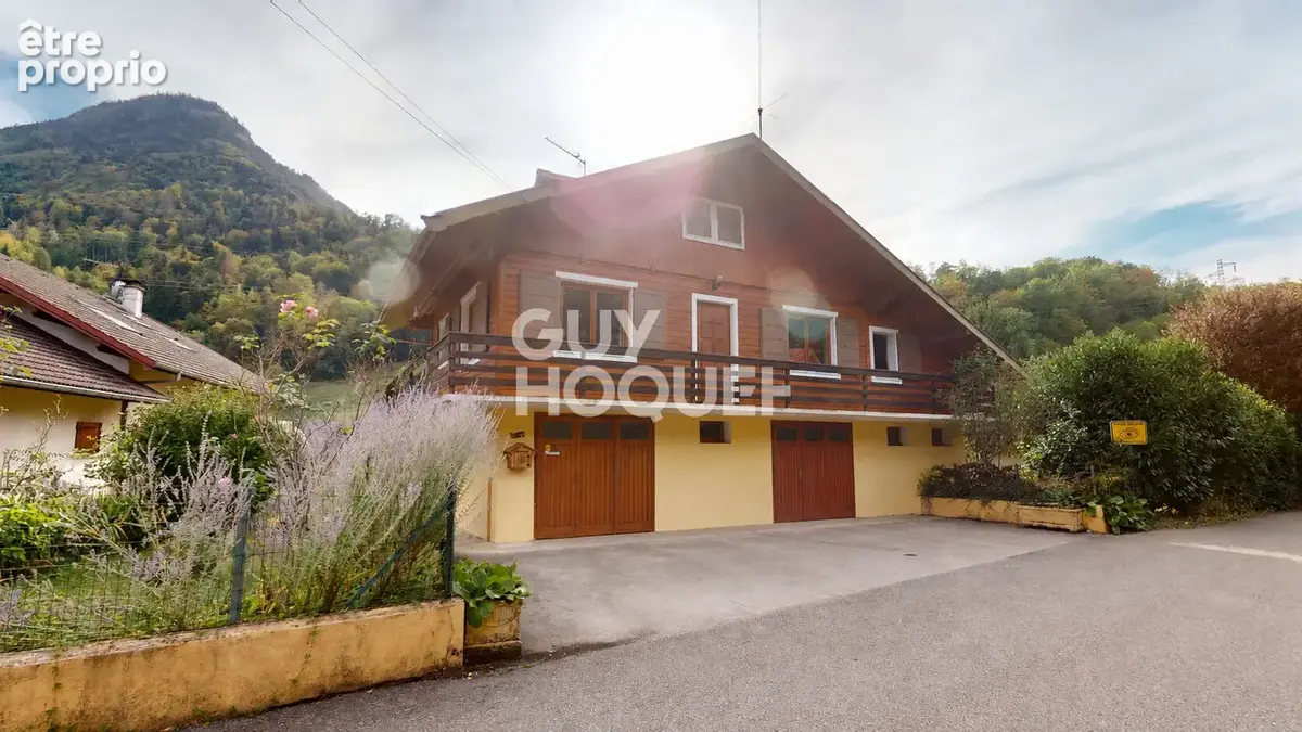 Maison Faverges (Favergettes) - Grand jardin  - Deux garages - photo 18