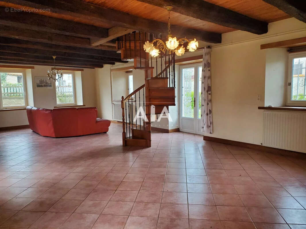 Maison de village à Chaunay - photo 3