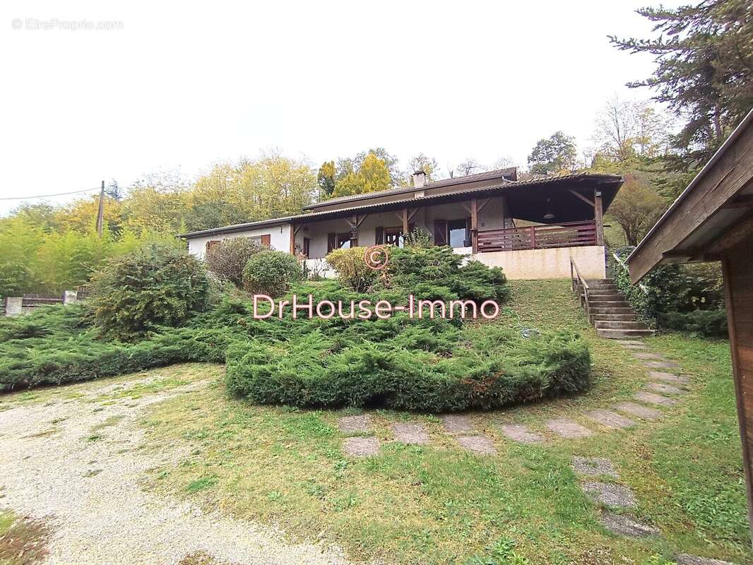 Maison à SAINT-JUST-DE-CLAIX