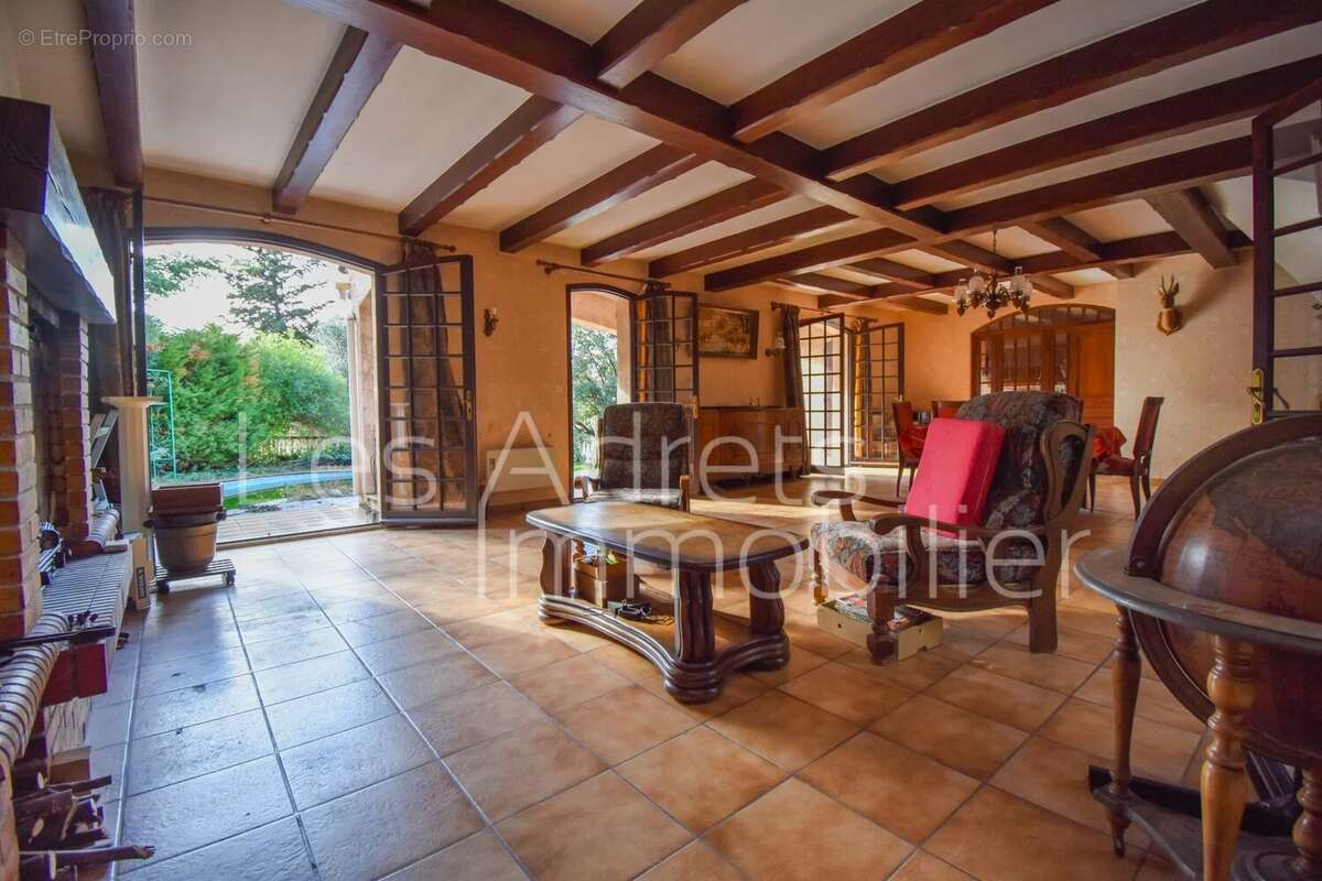 Maison à LES ADRETS-DE-L'ESTEREL