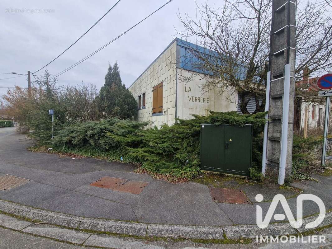 Appartement 160 m² à La Chapelle-Saint-Mesmin  - photo 3