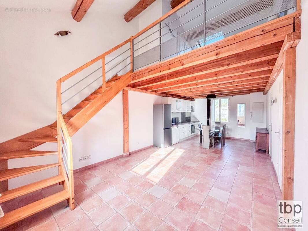 Appartement à MEYREUIL