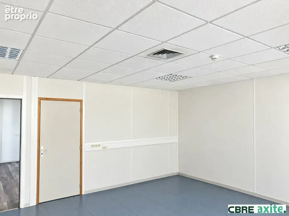 Commerce 963 m² à vendre à Echirolles (38130) - photo 9