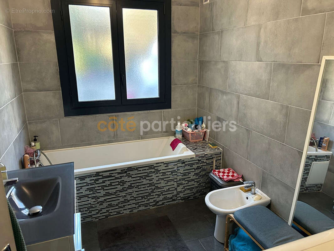 Appartement à ABLON-SUR-SEINE