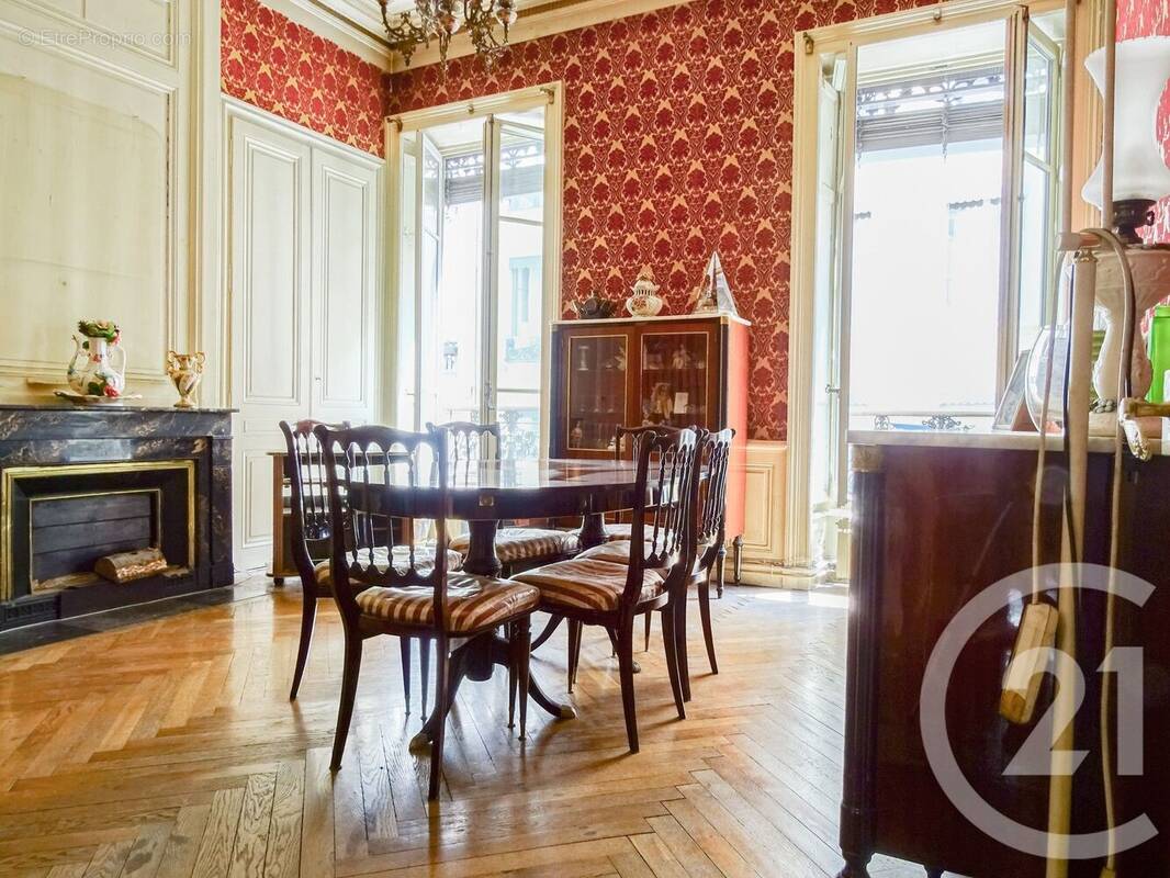 Appartement à LYON-1E