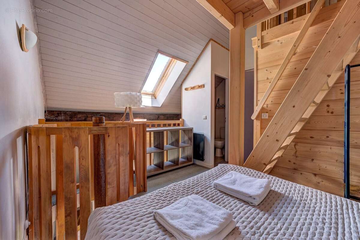 CHAMONIX – Un appartement en triplex dans le centre-ville - photo 6