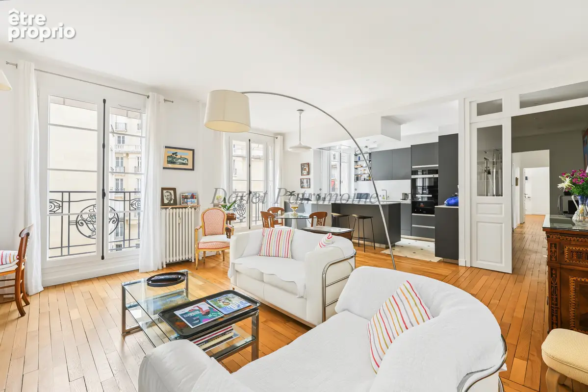 Appartement 3 pièces 85 m² · à Paris-16e · 85,4 m² · 1 090 000 €