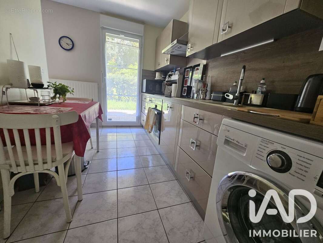 Appartement 64 m² à Verrieres-Le-Buisson  - photo 5