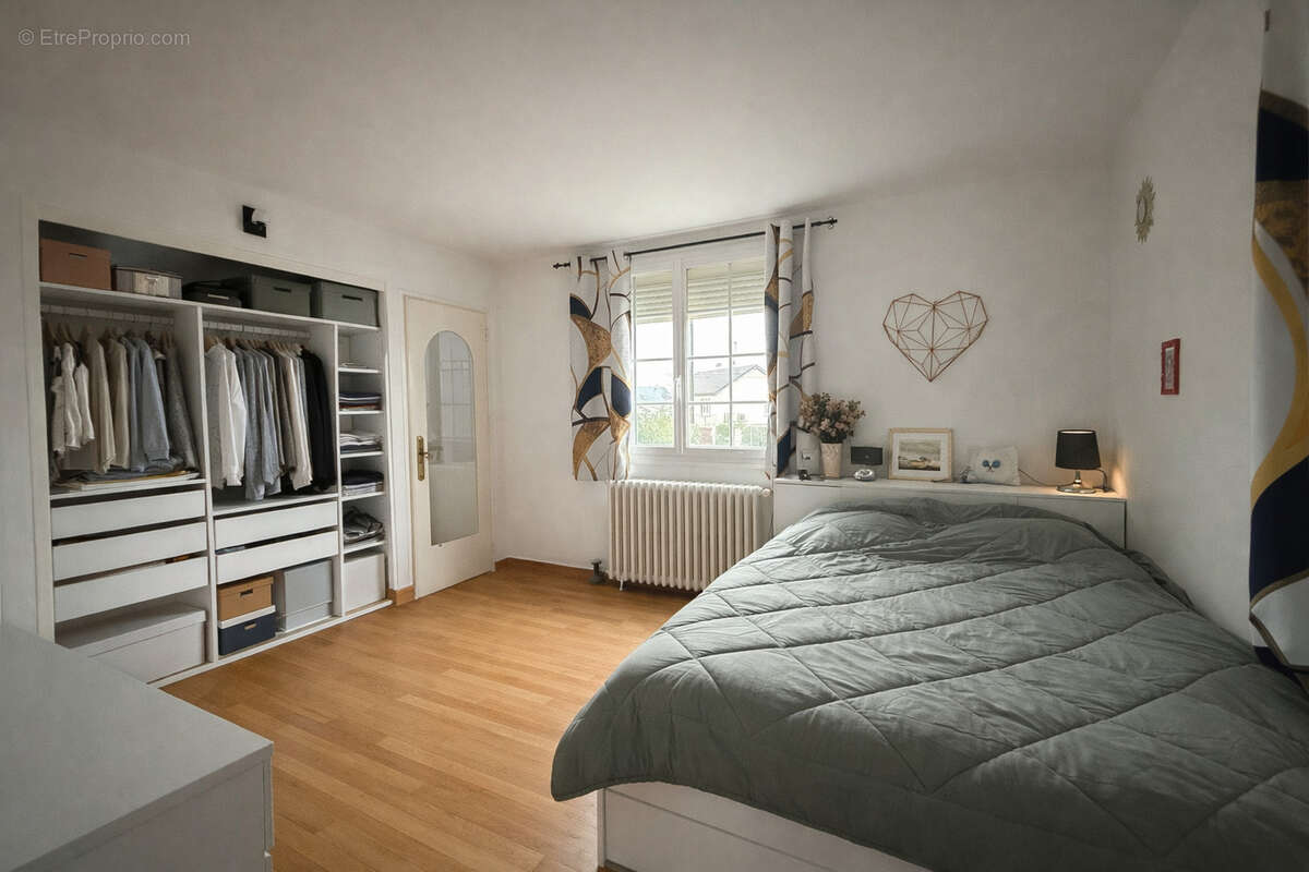 Maison à OZOIR-LA-FERRIERE