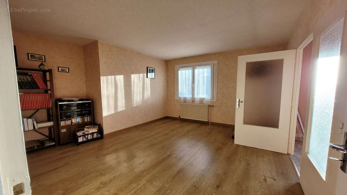 Maison à NOYAL-SUR-VILAINE