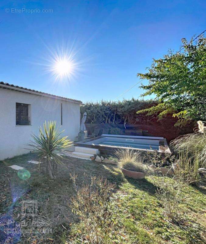 Maison à POURRIERES