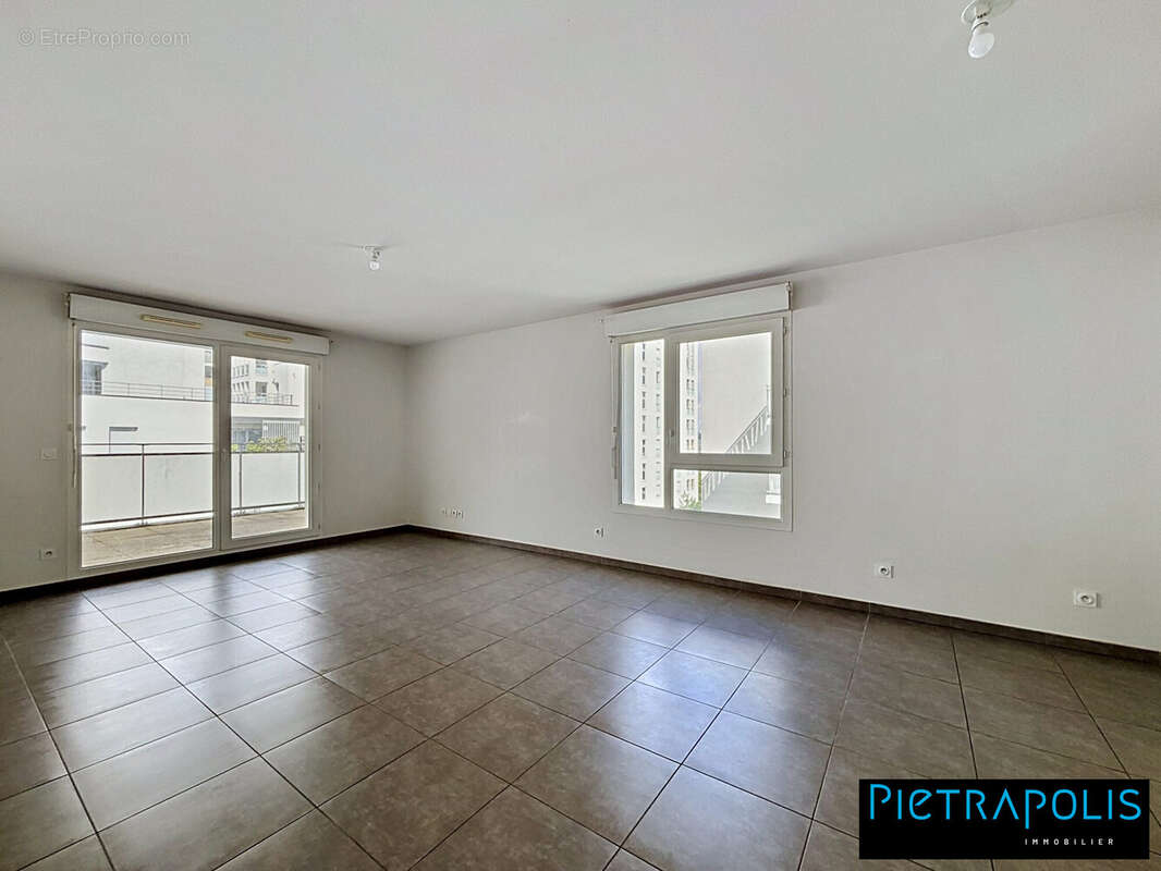 Appartement à VAULX-EN-VELIN