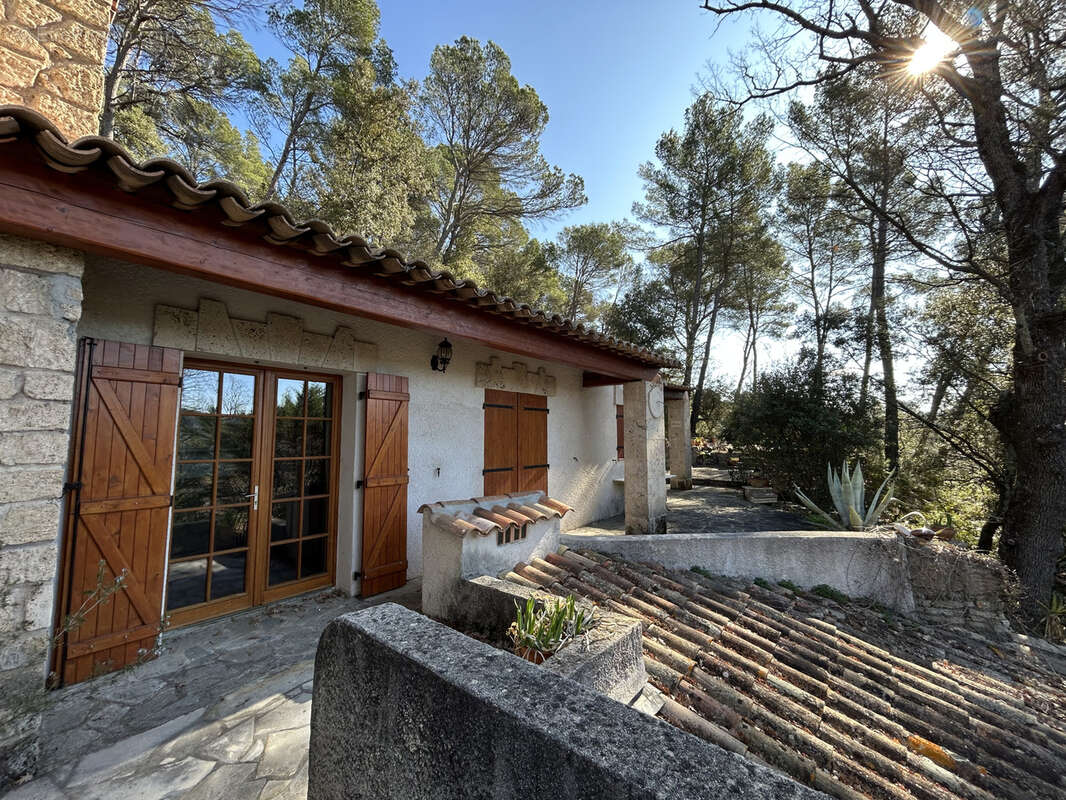 Maison à VILLECROZE