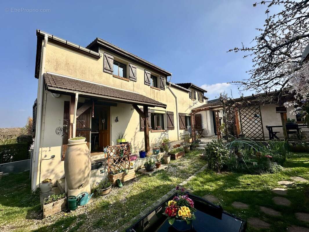 Maison à PONT-DE-L'ARCHE