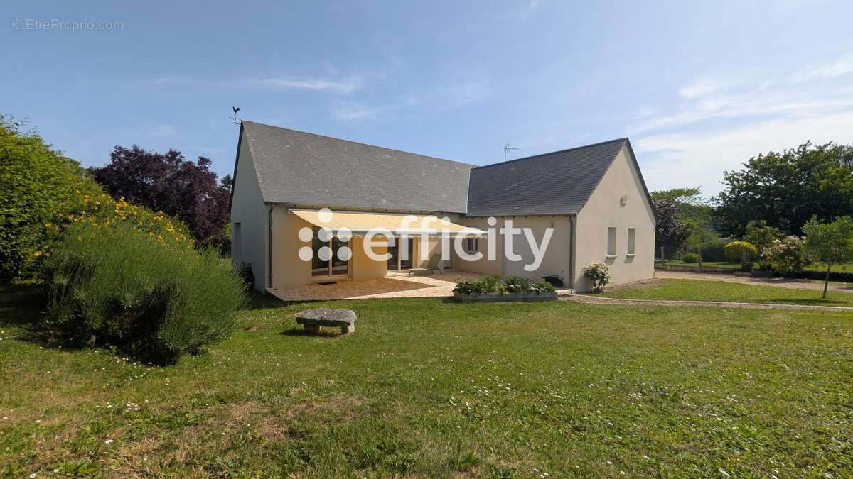 Maison à VERNOU-SUR-BRENNE